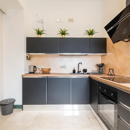 The One - Luxury Seaview With Piano Apartament *