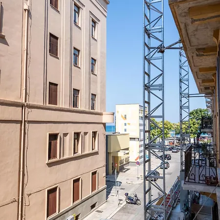 The One - Luxury Seaview With Piano Bari