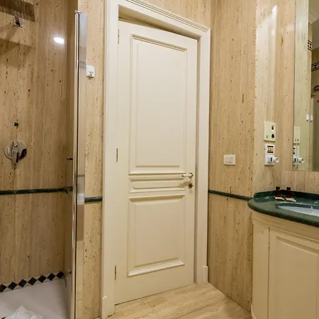 The One - Luxury Seaview With Piano Apartament