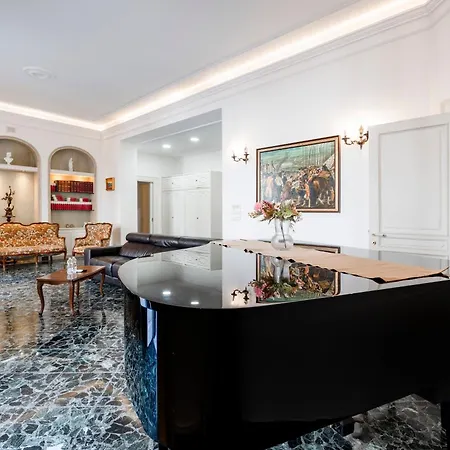 Apartament The One - Luxury Seaview With Piano
