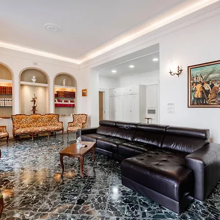 Apartament The One - Luxury Seaview With Piano