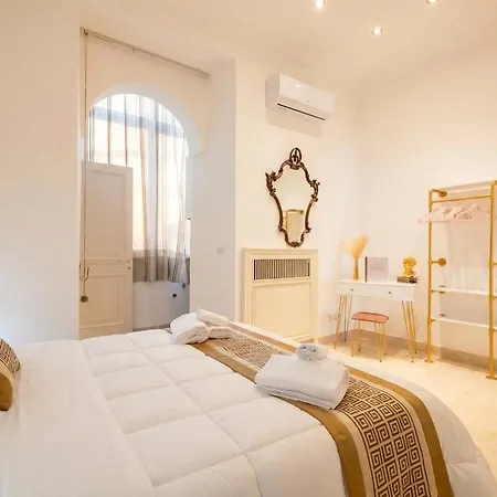 The One - Luxury Seaview With Piano