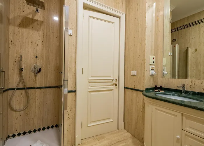 The One - Luxury Seaview With Piano Apartament